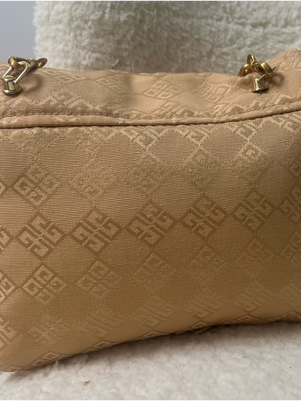 Givenchy Converted Beauty Bag to Gold-Tone Quilted Shoulder Bag - Picture 6 of 9